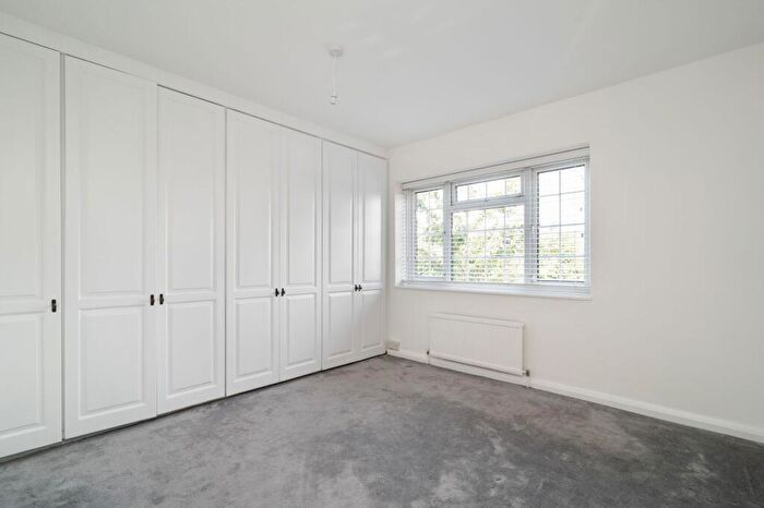 4 Bedroom Property To Rent In Granleigh Rd, London, E11