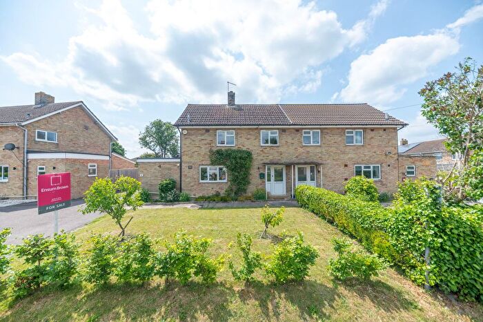 3 Bedroom Semi-Detached House For Sale In The Mount, Litlington, SG8