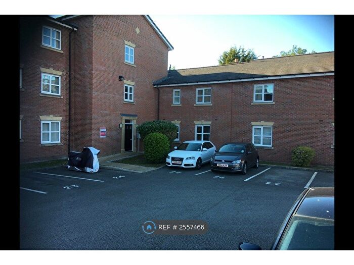 2 Bedroom Flat To Rent In Lawnhurst Avenue, Manchester, M23
