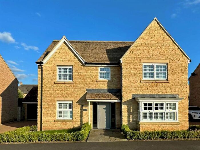 4 Bedroom Detached House To Rent In Sissons Close, Barnack, Stamford, PE9