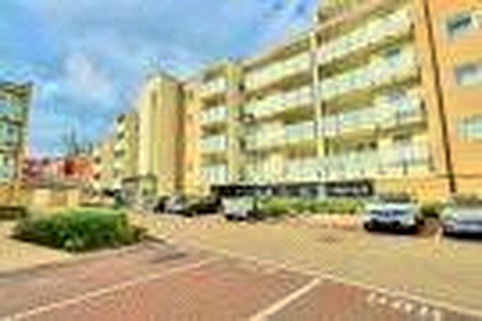 2 Bedroom Flat To Rent In Walsham Court, Ickenham, UB10