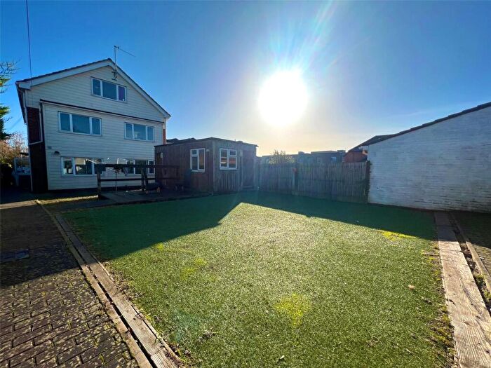 Flat To Rent In Portswood Road, Southampton, Hampshire, SO17