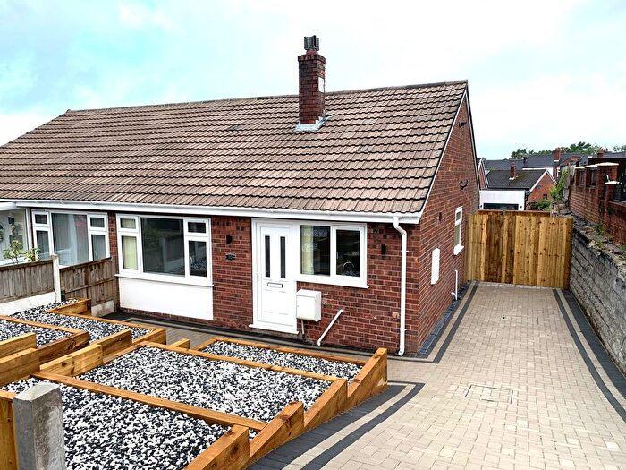 2 Bedroom Semi-Detached Bungalow To Rent In Beech Grove, Fenton, Stoke-On-Trent, ST4