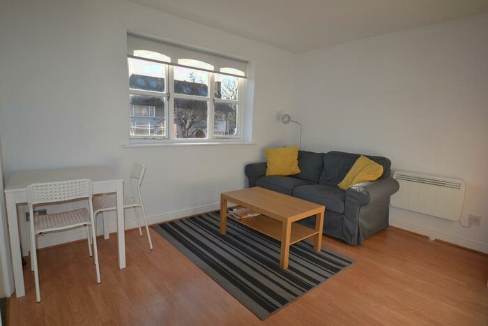 Studio To Rent In Upton Close, Somerton Road, London, NW2