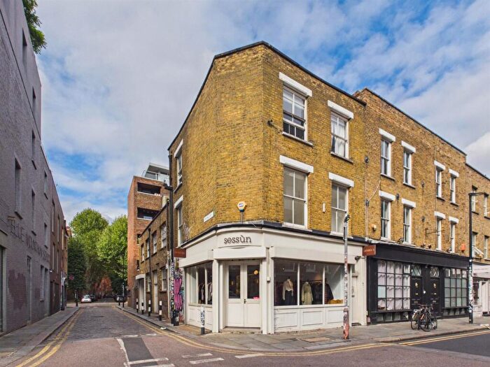 3 Bedroom Apartment To Rent In Redchurch Street, Shoreditch, E2