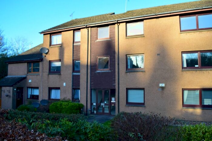 2 Bedroom Flat To Rent In Kelvindale Road, Flat 1/1, Kelvindale, Glasgow G12