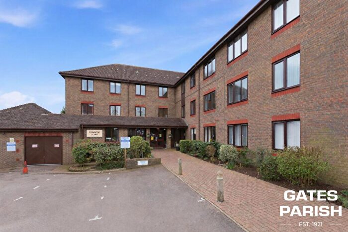 1 Bedroom Flat For Sale In Primrose Court, White Lyon Road, Brentwood, CM14