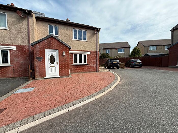 3 Bedroom End Terrace House To Rent In Bro Ednyfed, Llangefni, LL77