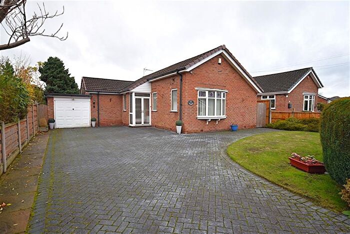 3 Bedroom Detached Bungalow For Sale In Bollinbarn, Macclesfield, SK10