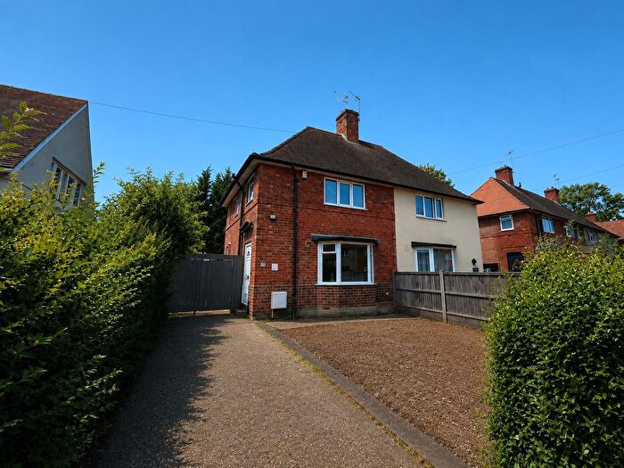 3 Bedroom Semi Detached House To Rent In Shepton Crescent, Nottingham, NG8