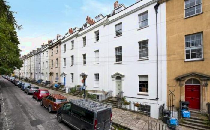 1 Bedroom Flat To Rent In Top Floor Flat, Bellevue, Bristol, BS8