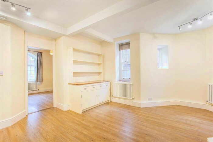 2 Bedroom Apartment To Rent In Montclare Street, Shoreditch, London, E2