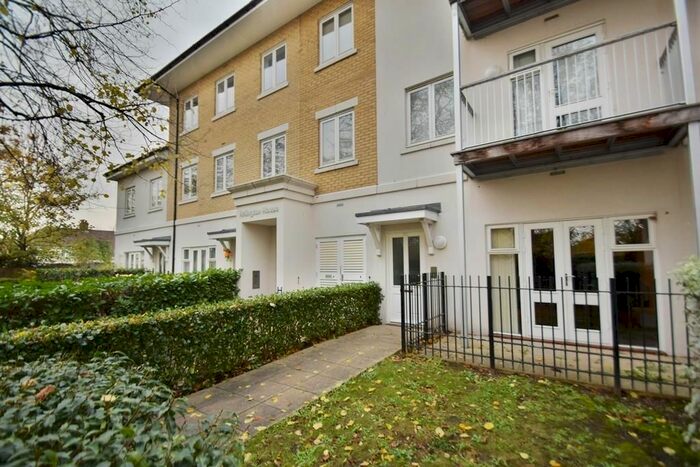 3 Bedroom Flat To Rent In Arlington House, Park Lodge Avenue, West Drayton, UB7
