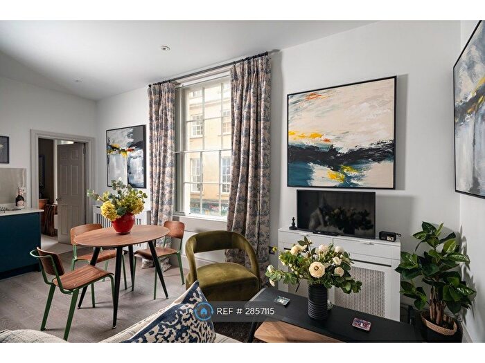 1 Bedroom Flat To Rent In Beau Street, Bath, BA1