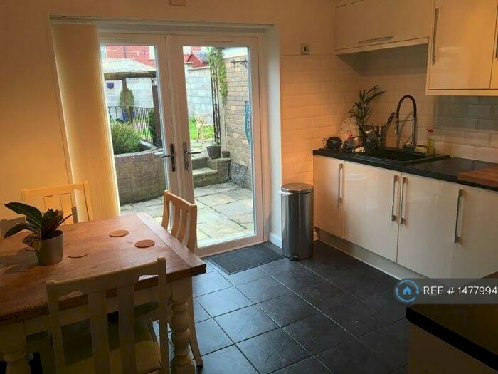 3 Bedroom Semi-Detached House To Rent In Lisburn Road, Bristol, BS4