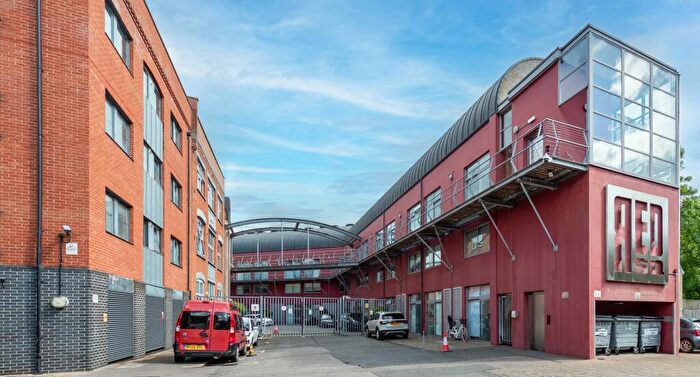 2 Bedroom Apartment For Sale In Piano Lane, Carysfort Road, London, N16