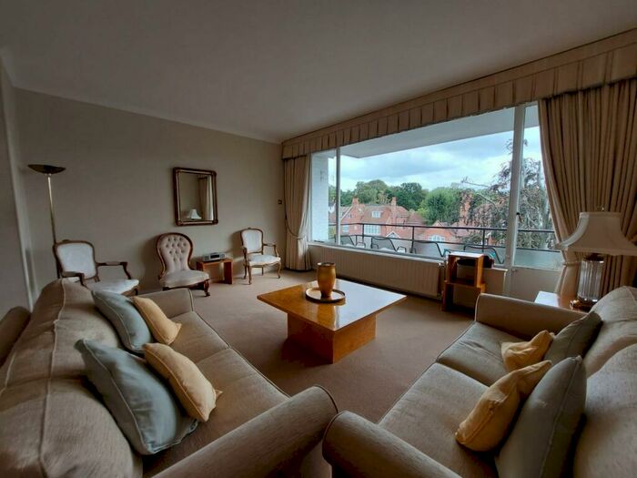 2 Bedroom Flat To Rent In Broadlands Lodge, Highgate, London, N6
