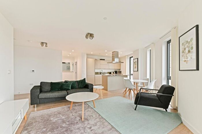2 Bedroom Apartment To Rent In Roosevelt Tower, Manhattan Plaza, Canary Wharf, E14