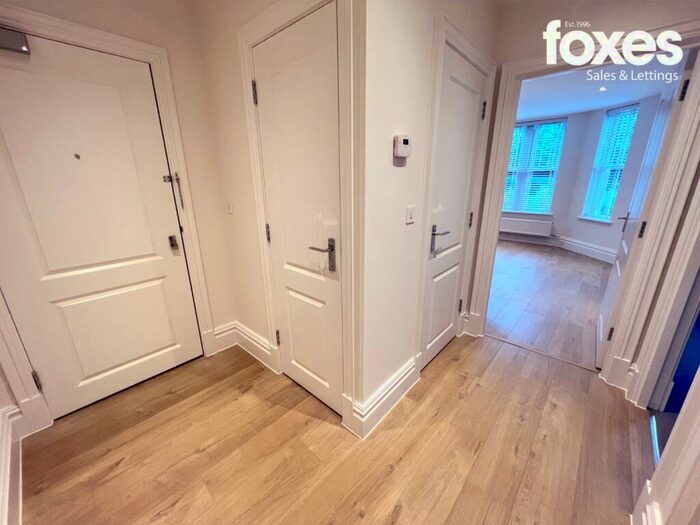 1 Bedroom Apartment To Rent In Exton Gardens, Knyveton Road, Bournemouth, Dorset, BH1