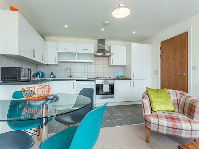 2 Bedroom Apartment To Rent In High Street, Poole, BH15