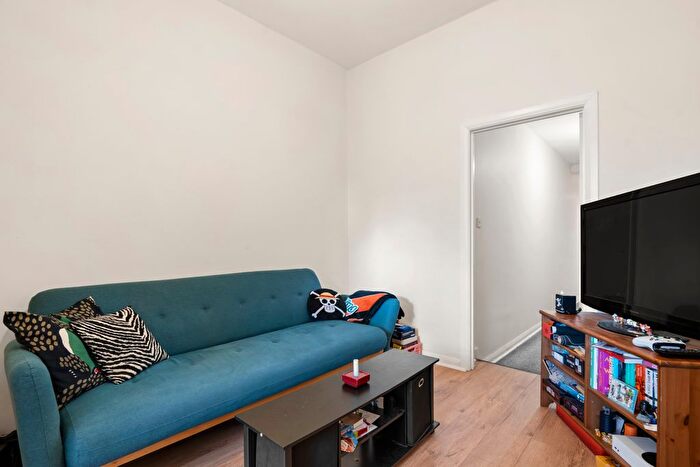 1 Bedroom Flat To Rent In Morning Lane, Hackney, E9