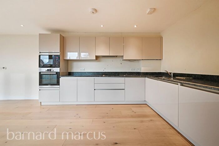 1 Bedroom Flat For Sale In Courland Grove, London, SW8