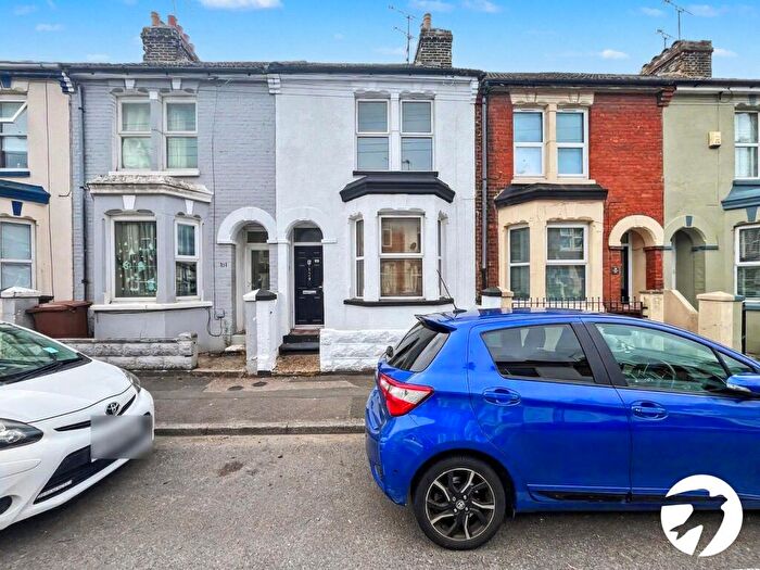 3 Bedroom Terraced House To Rent In Livingstone Road, Gillingham, Kent, ME7