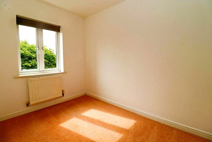2 Bedroom End Of Terrace House To Rent In Hedge End, Southampton, SO30