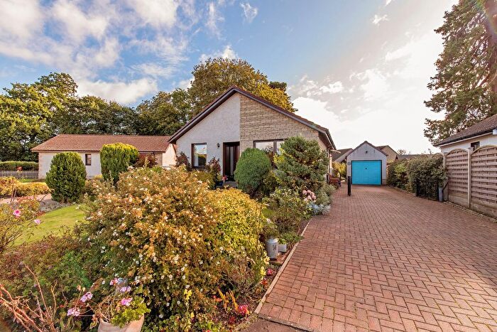 3 Bedroom Detached Bungalow For Sale In Taybank Place, Errol, Perth, PH2