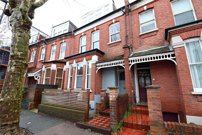 1 Bedroom Apartment To Rent In Fortis Green Avenue, London, N2