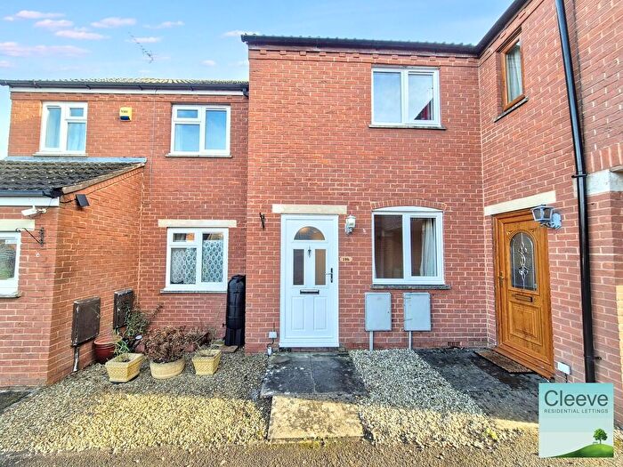 2 Bedroom Terraced House To Rent In Snowshill Drive, GL52