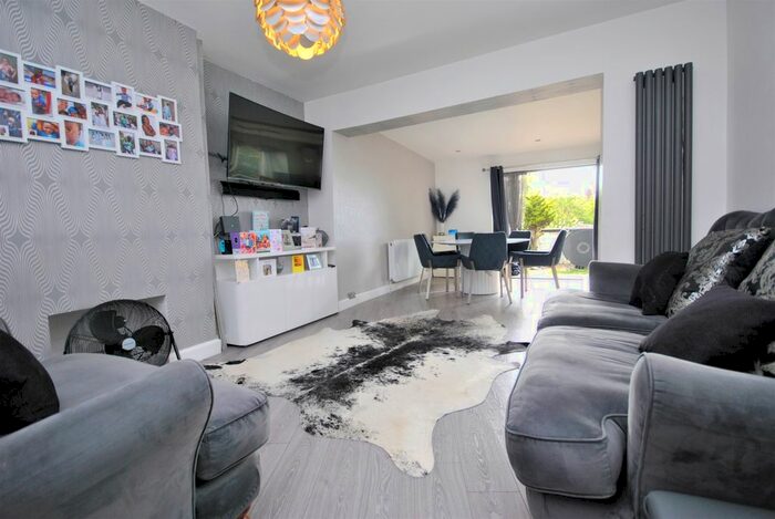 4 Bedroom Terraced House To Rent In Baring Road, London, SE12