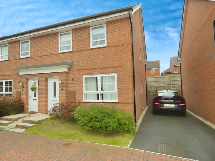 3 Bedroom Semi-Detached House To Rent In Saturn Road, Mansfield, NG18