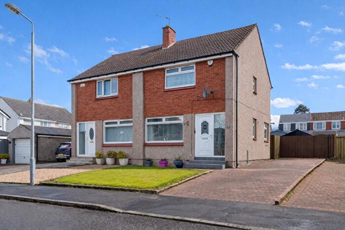 3 Bedroom Semi-Detached House For Sale In Barrhill Court, Kirkintilloch, G66