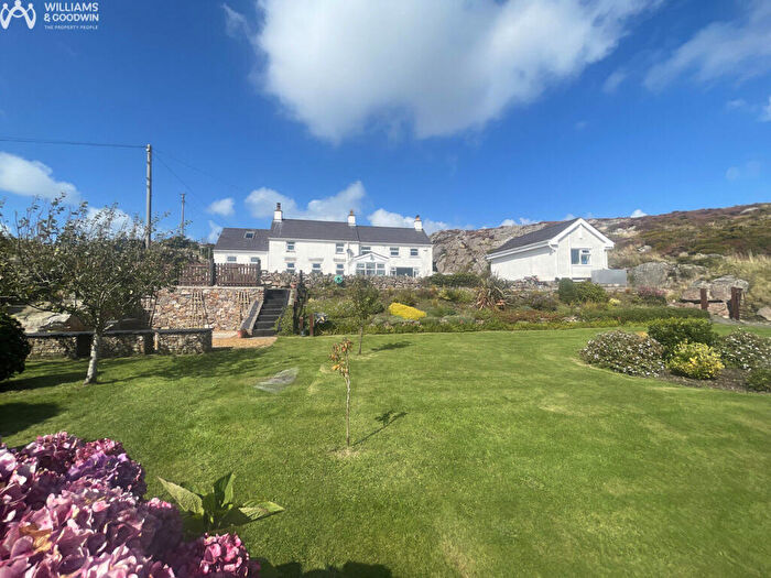 3 Bedroom Detached House For Sale In Mynydd Bodafon, Llannerch-Y-Medd, Anglesey, LL71