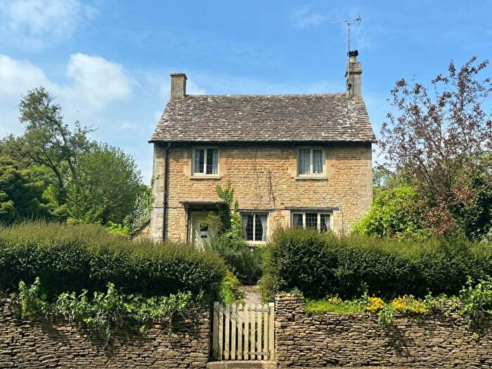 3 Bedroom Detached House For Sale In Barnsley, Cirencester, Gloucestershire, GL7