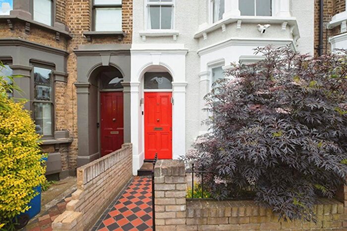 3 Bedroom Terraced House To Rent In Shenley Road, Camberwell, SE5
