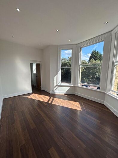 1 Bedroom Apartment To Rent In Flat, Newsham Drive, L6