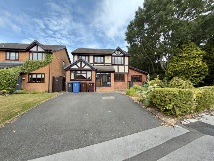 3 Bedroom Detached House For Sale In Blea Close, Burnley, BB12