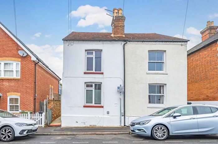 2 Bedroom Property To Rent In Queens Road, Guildford, GU1