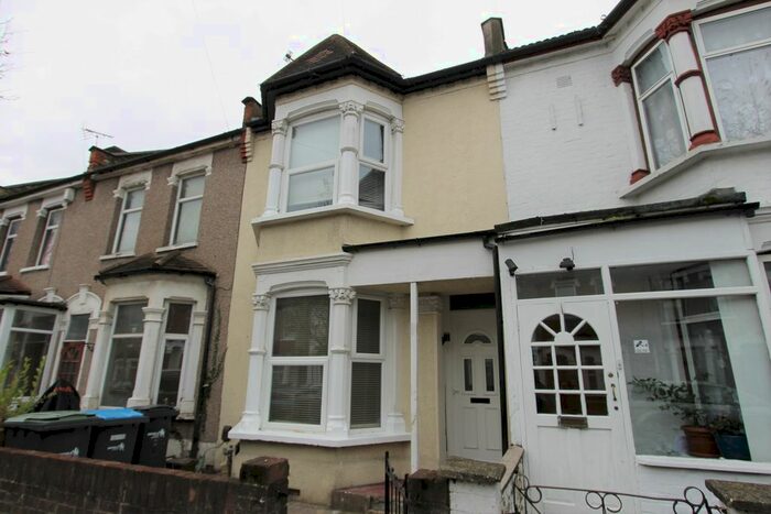 4 Bedroom Terraced House To Rent In Forest Road, London N9