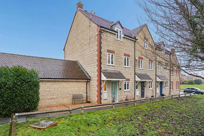 3 Bedroom End Of Terrace House For Sale In Farm Piece, Stanford In The Vale, SN7