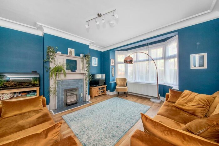 4 Bedroom House To Rent In Milestone Road, Upper Norwood, London, SE19