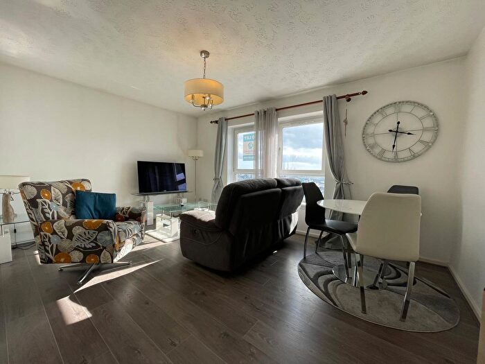 2 Bedroom Flat To Rent In Castle Terrace, Aberdeen, AB11