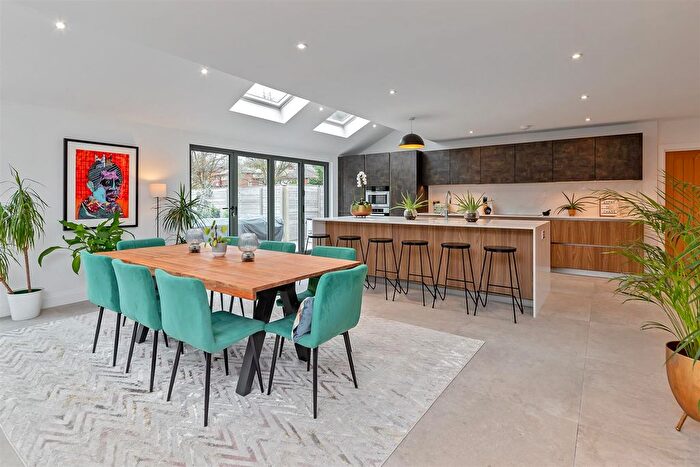 5 Bedroom Detached House For Sale In Silverwood Barns, St. Albans Road, Sandridge, AL4