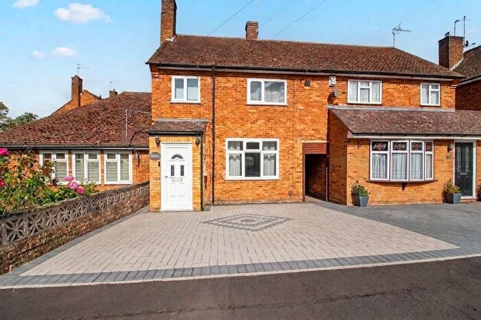 3 Bedroom Terraced House For Sale In Foxgrove Path, South Oxhey, Watford, Herts, WD19
