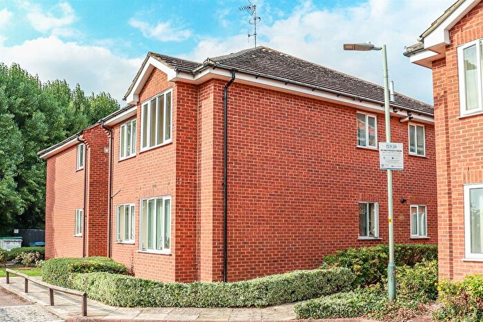 1 Bedroom Flat For Sale In Gloucester Road, Cheltenham, GL51