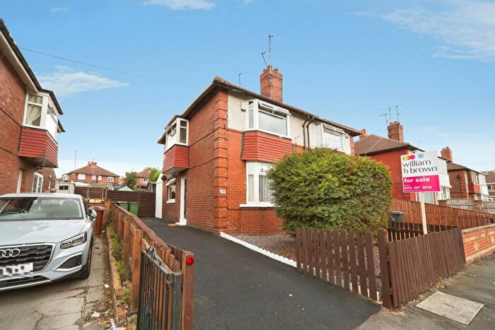 3 Bedroom Semi-Detached House For Sale In Cow Close Road, Leeds, LS12