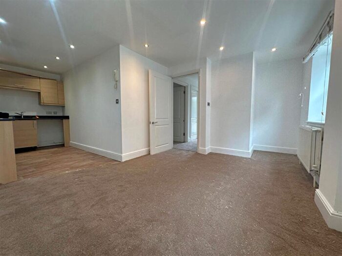 2 Bedroom Apartment To Rent In Hazelwood Road, Town Centre -, NN1