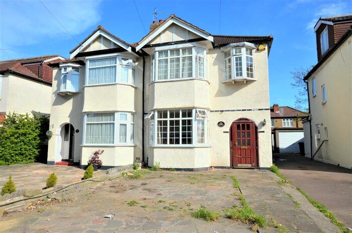 3 Bedroom Property To Rent In Willow Road, Enfield, EN1